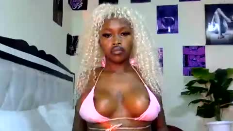 miss_sexyyy online show from July 27, 2026, 11:01 pm