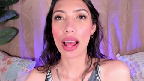 Miss Veronica online show from June 16, 2026, 1:03 pm