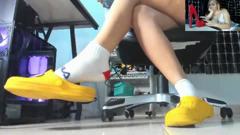 missalmafenix online show from June 10, 2026, 12:55 am