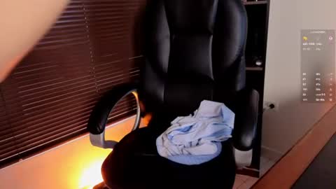 Laura online show from June 16, 2026, 1:58 pm