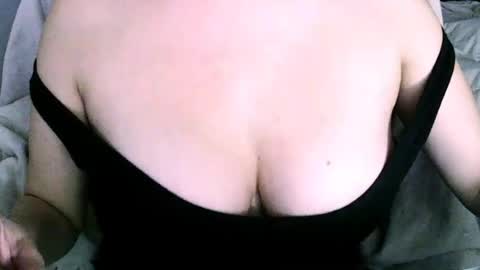 Avamlash online show from June 11, 2026, 9:02 pm