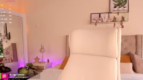 Valeria Davila online show from June 24, 2026, 12:59 pm