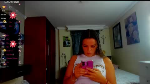 missvalery1 online show from June 17, 2026, 10:54 pm