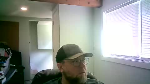 Mr. Happy online show from May 26, 2026, 9:33 pm