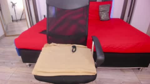 Snapshot of mitchbukanan chatting on May 27, 2026, 3:03 am mitchbukanan online show from May 27, 2026, 3:03 am