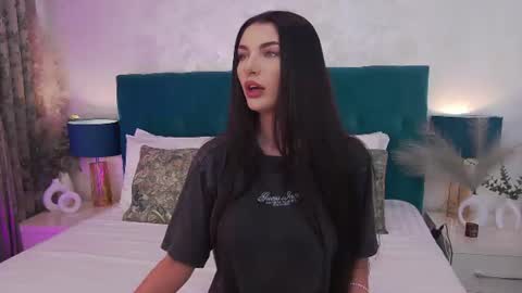 Jessie online show from July 27, 2026, 11:12 pm