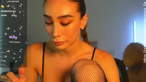 MAYRA   online show from July 2, 2026, 9:21 pm