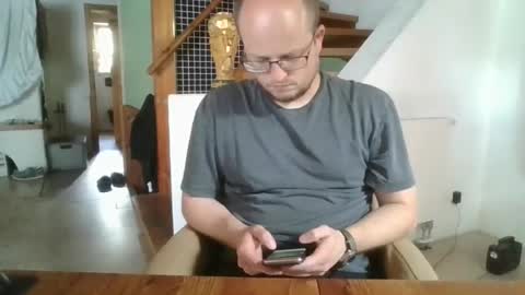 moe alias mnebram online show from July 18, 2026, 2:32 pm