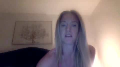 mockingbirds91 online show from June 24, 2026, 6:23 am