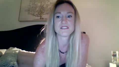 mockingbirds91 online show from August 1, 2026, 3:17 am