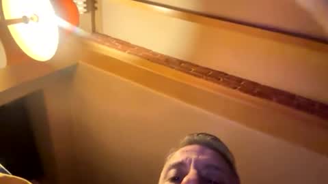 molitsrymale69 online show from June 19, 2026, 2:38 am