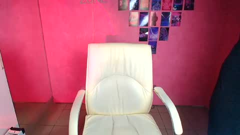 Molly online show from July 15, 2026, 11:37 am