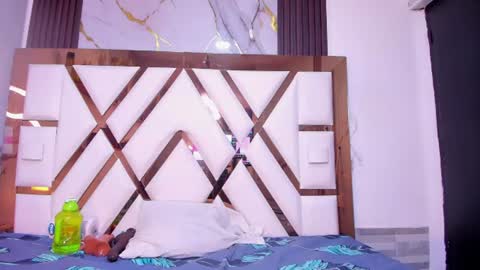 Yuli online show from July 19, 2026, 1:42 am