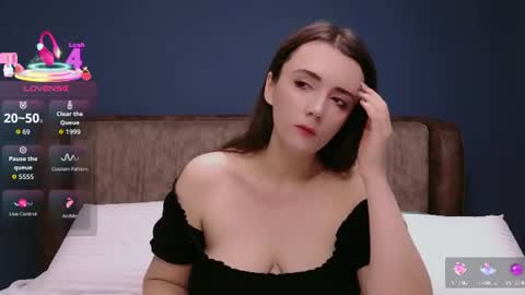 Molly online show from July 23, 2026, 1:58 am