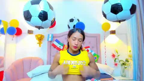 Snapshot of molyrestrepo chatting on July 7, 2026, 7:51 pm molyrestrepo online show from July 7, 2026, 7:51 pm