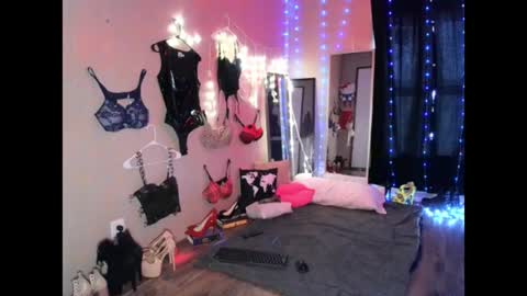 Monica online show from June 30, 2026, 1:56 pm