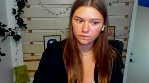 Monika online show from June 23, 2026, 6:33 am