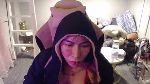 ELYSE A SIMPLE GIRL online show from April 29, 2026, 4:44 pm