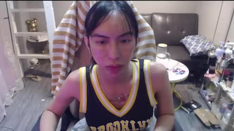 ELYSE A SIMPLE GIRL online show from May 4, 2026, 3:52 pm