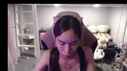 ELYSE A SIMPLE GIRL online show from May 8, 2026, 11:04 am