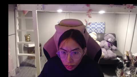 ELYSE A SIMPLE GIRL online show from May 25, 2026, 12:00 pm