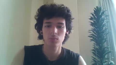 moonandzukko online show from May 25, 2026, 8:04 pm