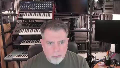mostly_unbothered online show from August 6, 2026, 3:41 am