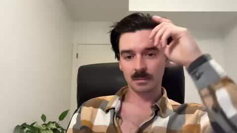 moustachematt online show from June 10, 2026, 3:18 am