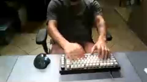 Snapshot of mr_kaa chatting on August 1, 2026, 7:57 pm mr_kaa online show from August 1, 2026, 7:57 pm