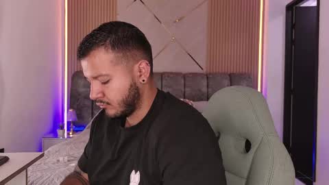 MIKEE online show from June 5, 2026, 3:13 am