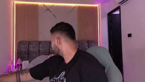 MIKEE online show from June 25, 2026, 3:06 am