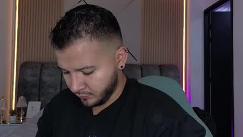 MIKEE online show from July 2, 2026, 3:06 am