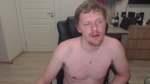 Snapshot of mrmjg chatting on August 3, 2026, 7:39 pm mrmjg online show from August 3, 2026, 7:39 pm