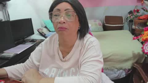 mrs_mommy online show from July 26, 2026, 5:31 pm