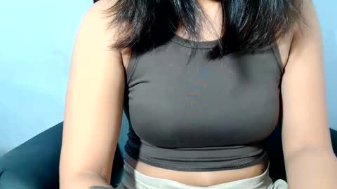 Loraine online show from June 11, 2026, 10:57 am