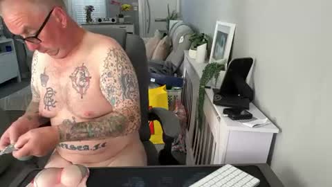 Snapshot of mtb1697 chatting on July 8, 2026, 9:47 am mtb1697 online show from July 8, 2026, 9:47 am