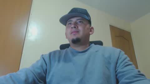 myke_andrade online show from January 6, 2025, 5:19 am