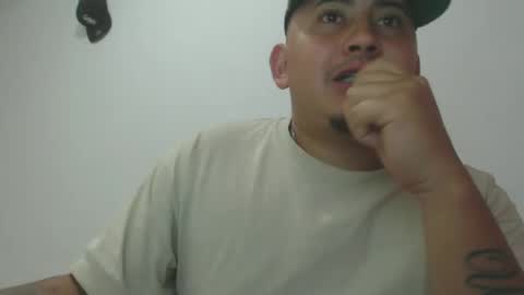 myke_andrade online show from March 2, 2025, 5:01 am