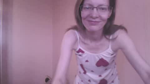 mysterious_blondy online show from May 6, 2026, 8:52 am
