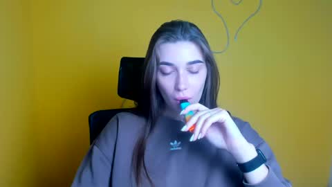 Amelia online show from July 12, 2026, 5:53 am