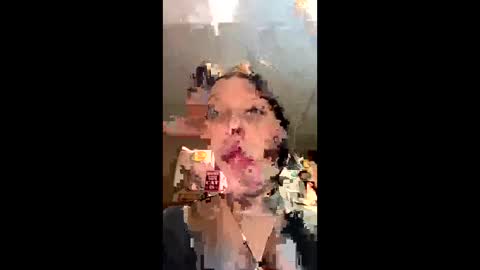 n0rmalgurl online show from June 4, 2026, 9:43 pm