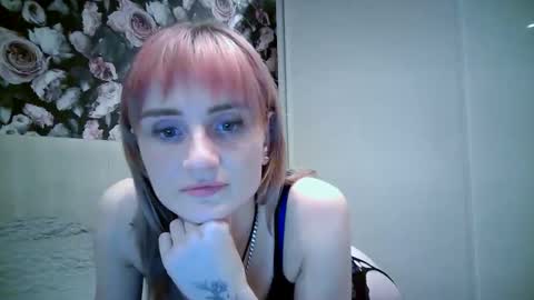 Nadjia online show from November 29, 2025, 6:22 pm