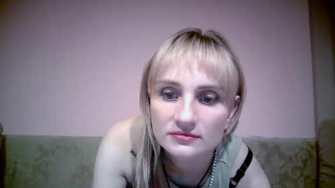 Nadjia online show from December 15, 2025, 10:58 pm