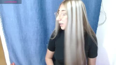 nanylux online show from July 25, 2026, 6:11 am