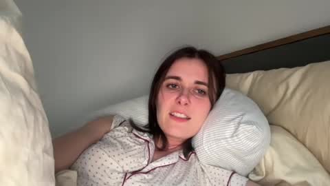 Naomi      online show from July 20, 2026, 12:14 am