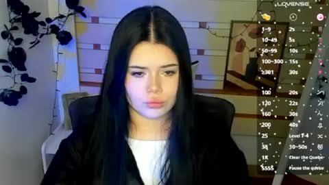Naomi online show from June 19, 2026, 6:51 am