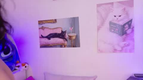 nara_pink online show from July 25, 2026, 8:17 pm