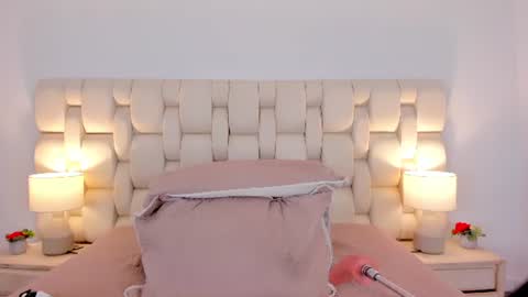 Natalia online show from July 16, 2026, 2:39 am