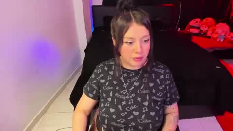 Natalia online show from June 17, 2026, 4:04 am