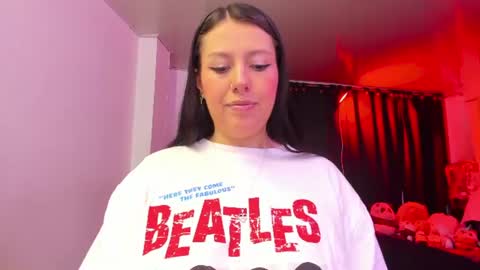 Natalia online show from June 19, 2026, 6:29 am
